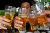 WHO, 베트남인 과도한 음주 습관에 '경고'.., 법률 정비 시급