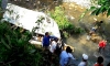베트남, 컨테이너와 미니 버스 충돌 후 계곡으로 추락해 13명 사망