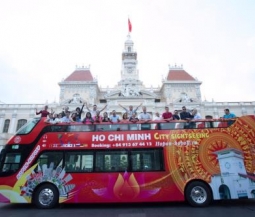 호찌민市, 시내 관광용 2층 투어버스 운행